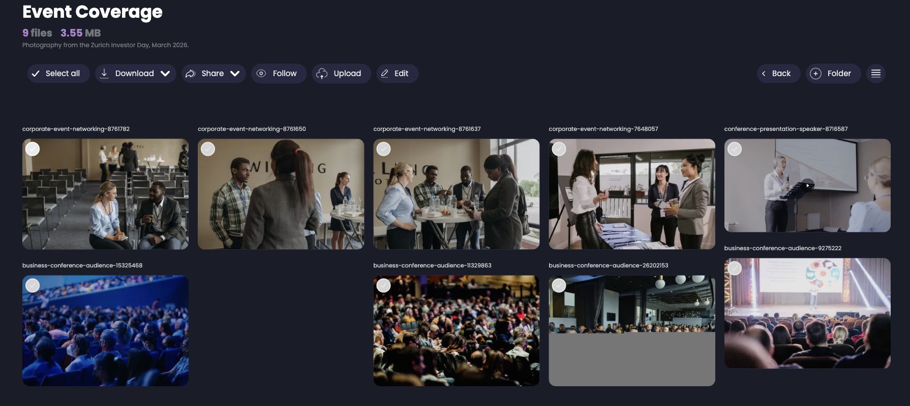 Galeria Event Coverage din Nivlo, cu materiale de la o conferință.
